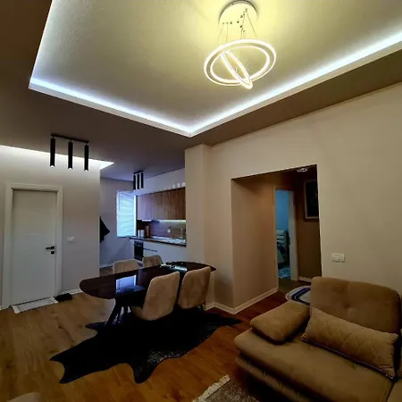 Dion Apartment Elbasan